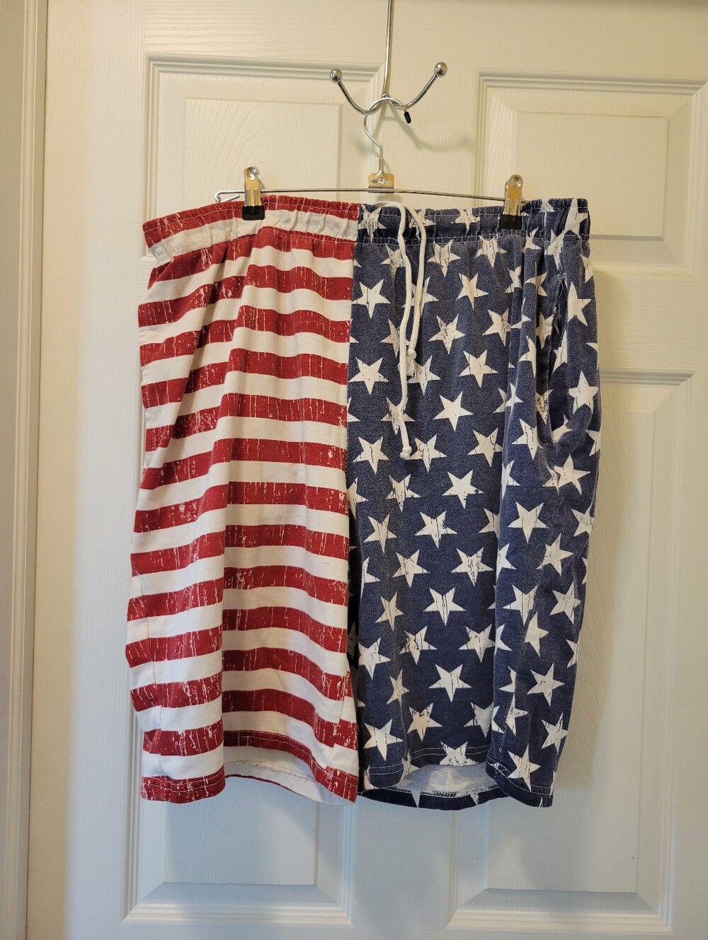 Mens. Sz. 2XL American Flag Lounge Shorts - Red, White & Blue